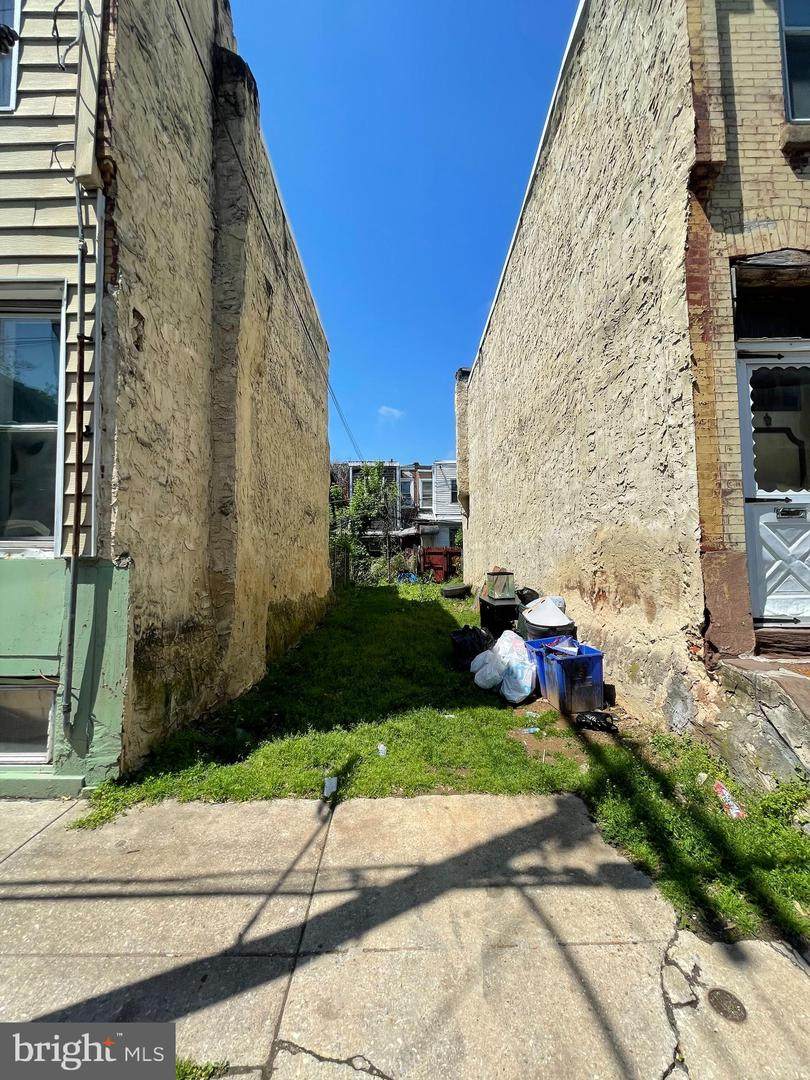 2126 Newkirk Street - Photo 1