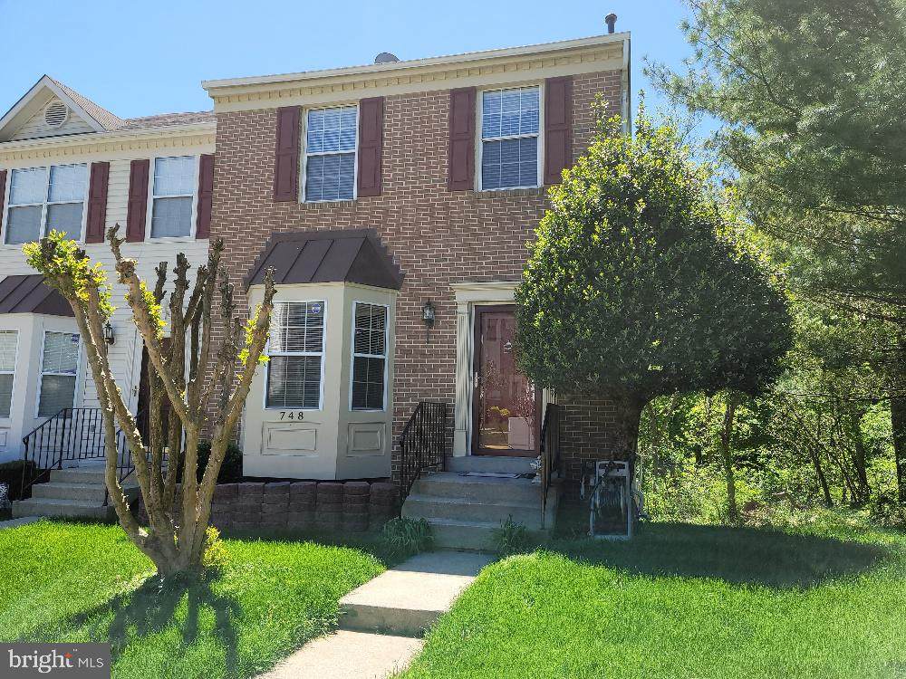 748 Faraway Court - Photo 1