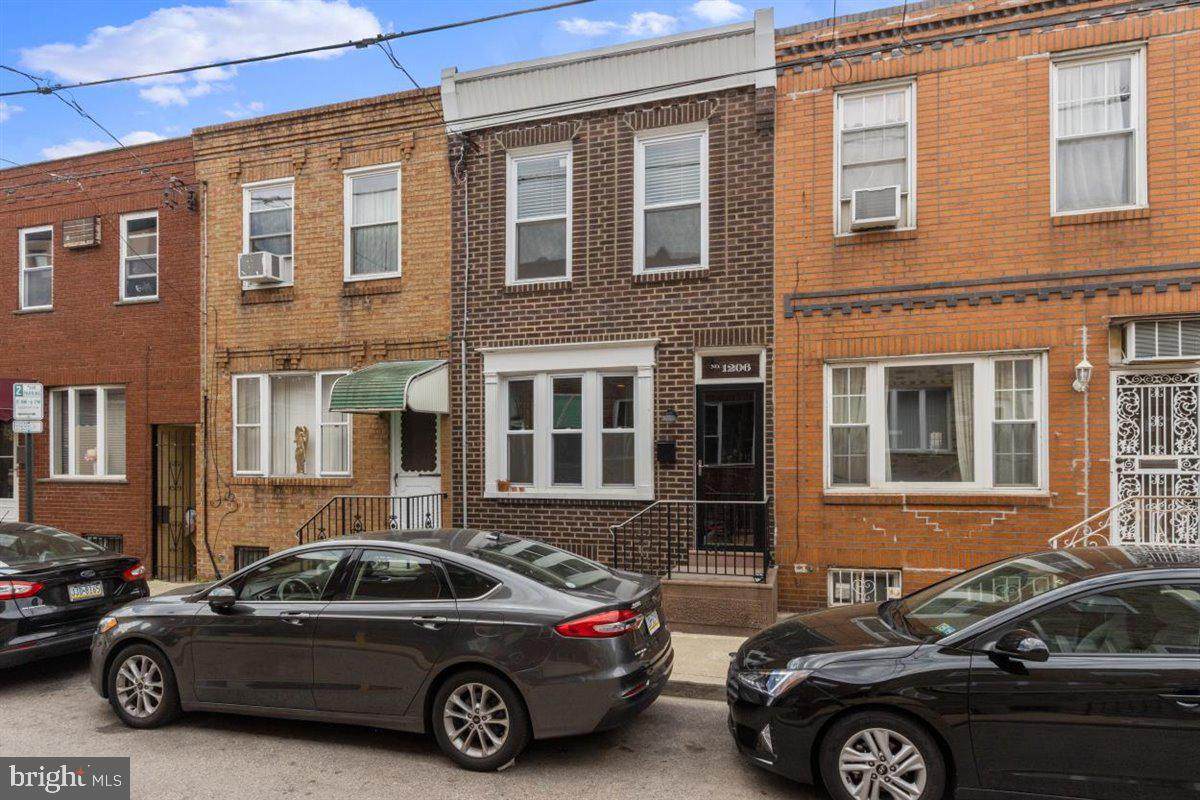 1206 Emily Street - Photo 1
