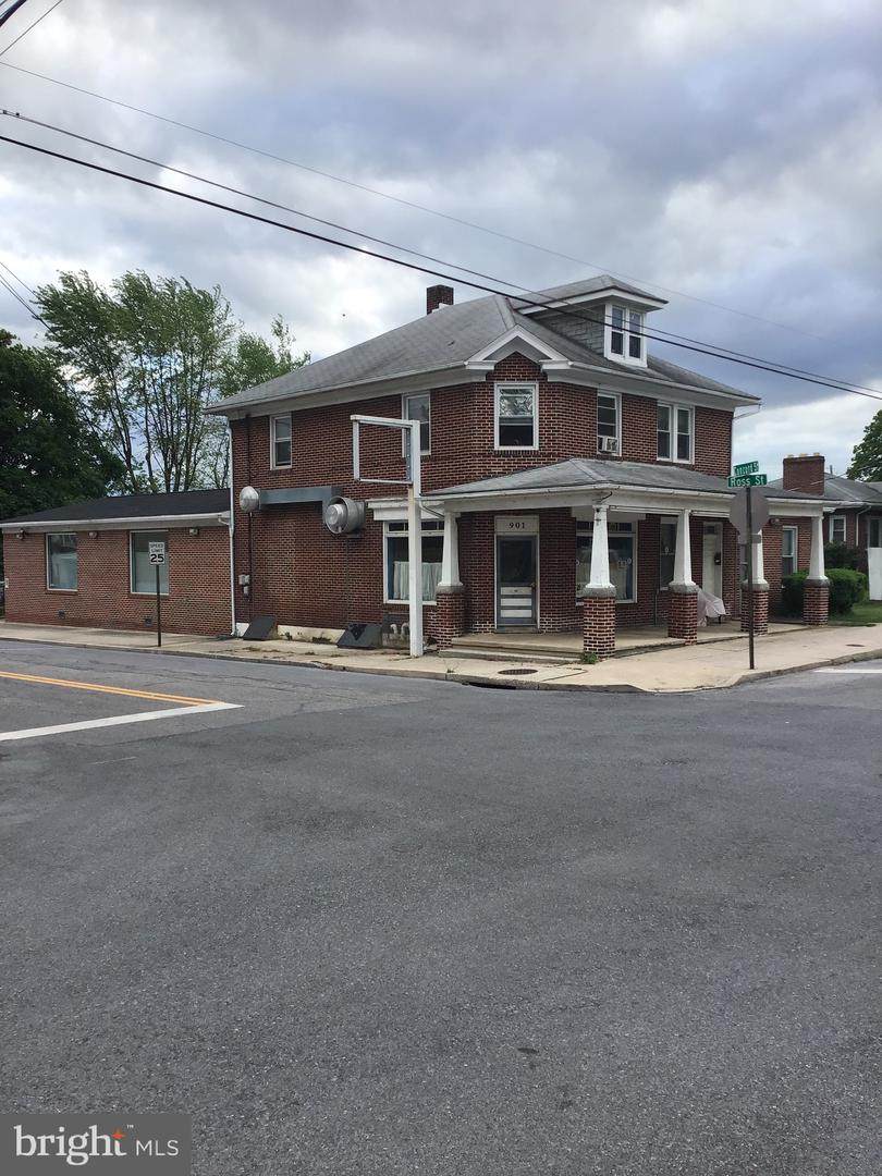 901 Concord Street - Photo 1