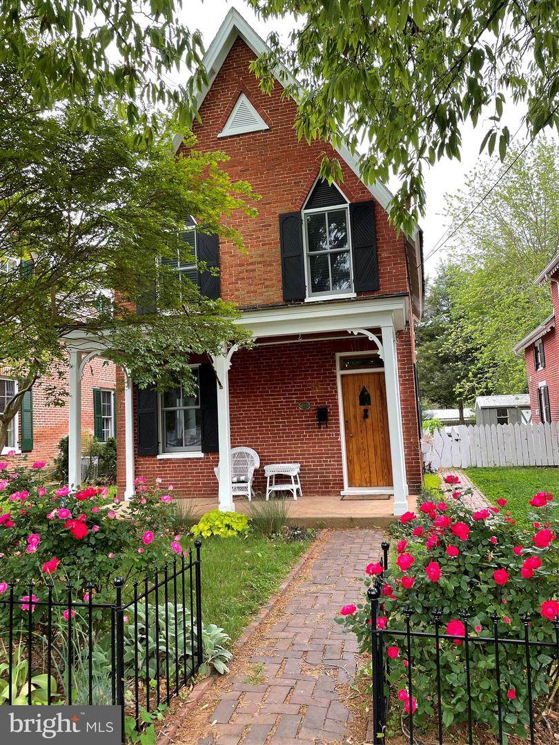 118 South Street - Photo 1