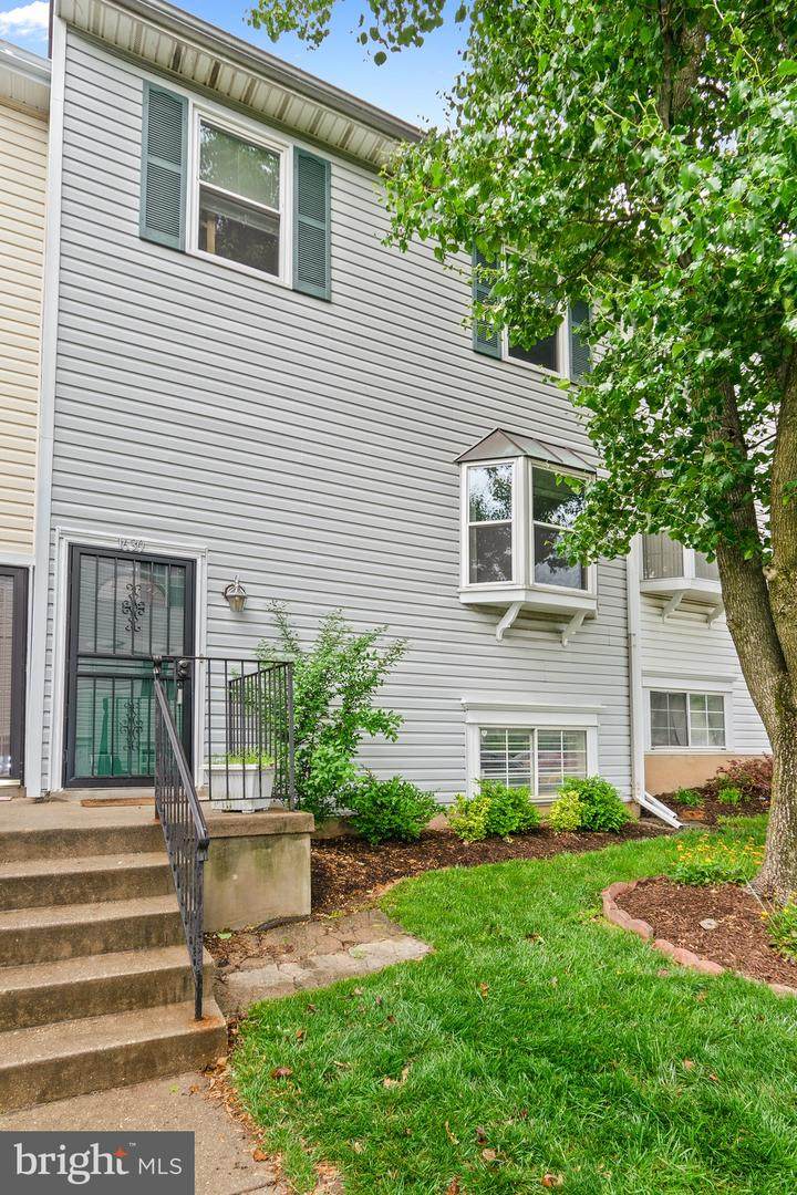 1630 Brooksquare Drive - Photo 1