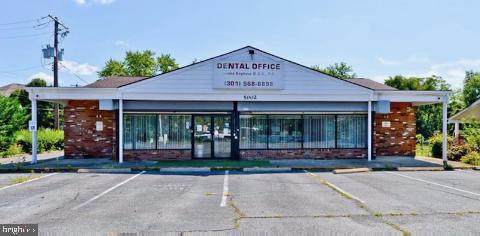 5002 Suitland Road - Photo 1