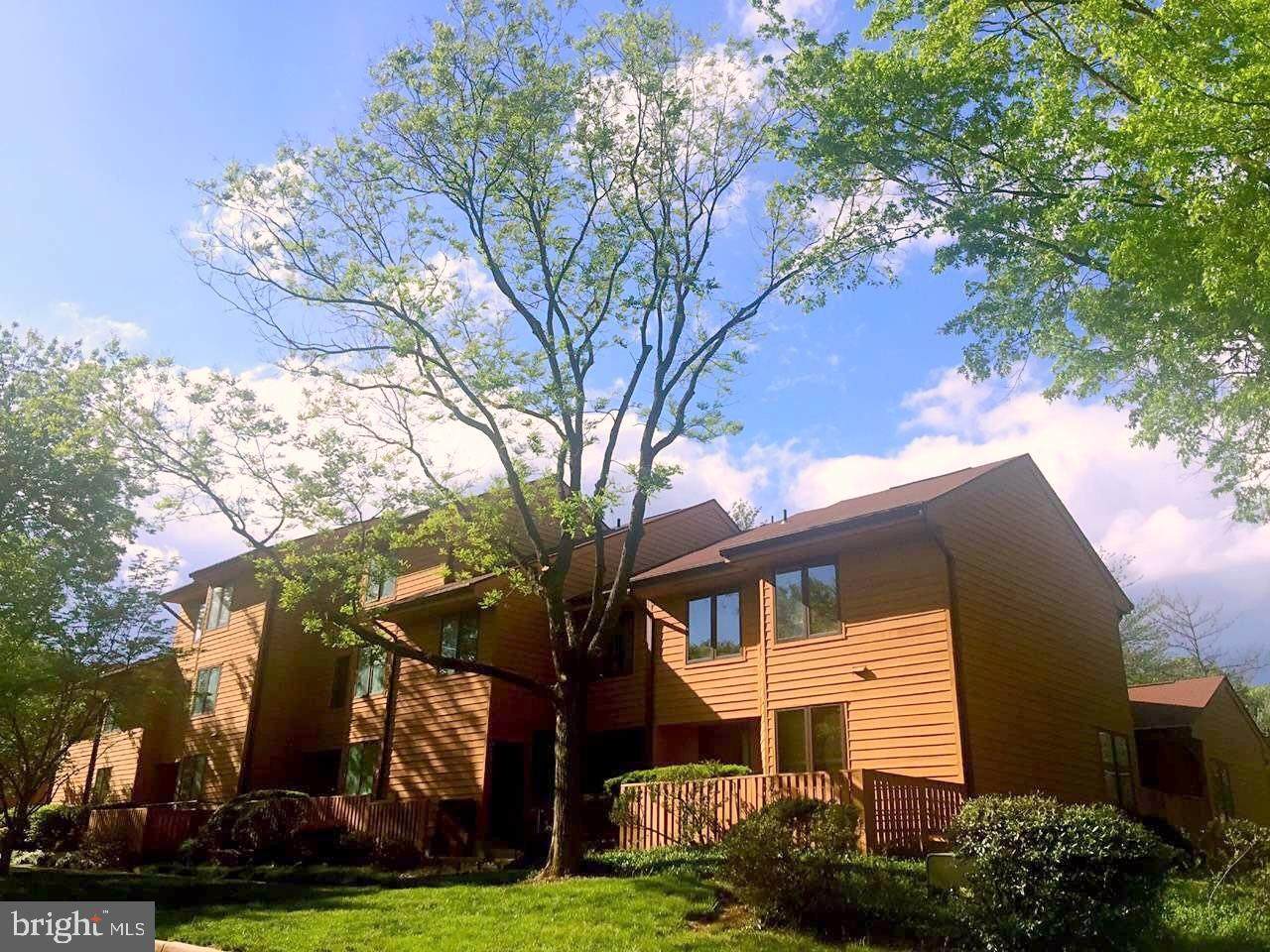 15 Sayre Drive - Photo 1