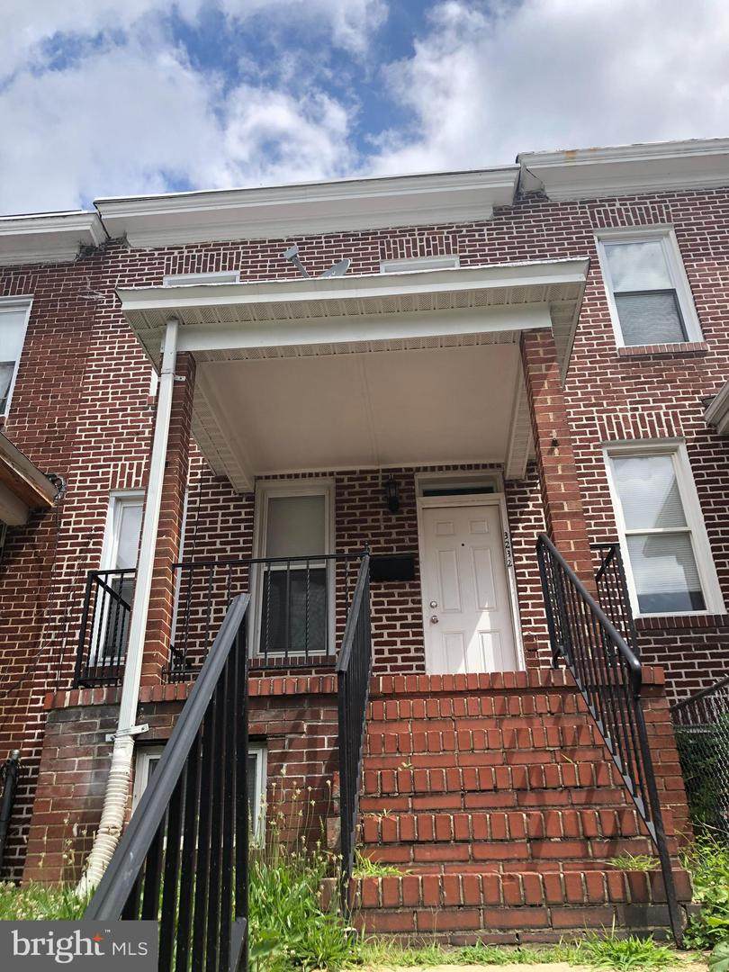 3232 Elmora Avenue - Photo 1