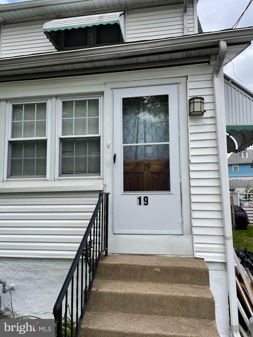 19 Ashland Avenue - Photo 1