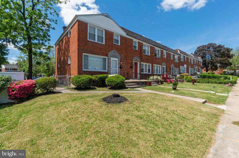 5460 Whitwood Road - Photo 1