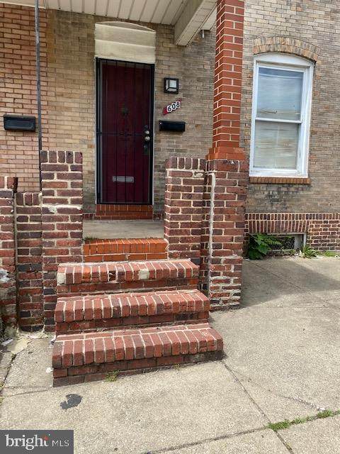 608 East Avenue - Photo 1