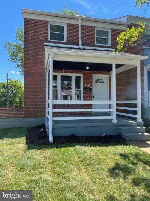 4701 Williston Street - Photo 1