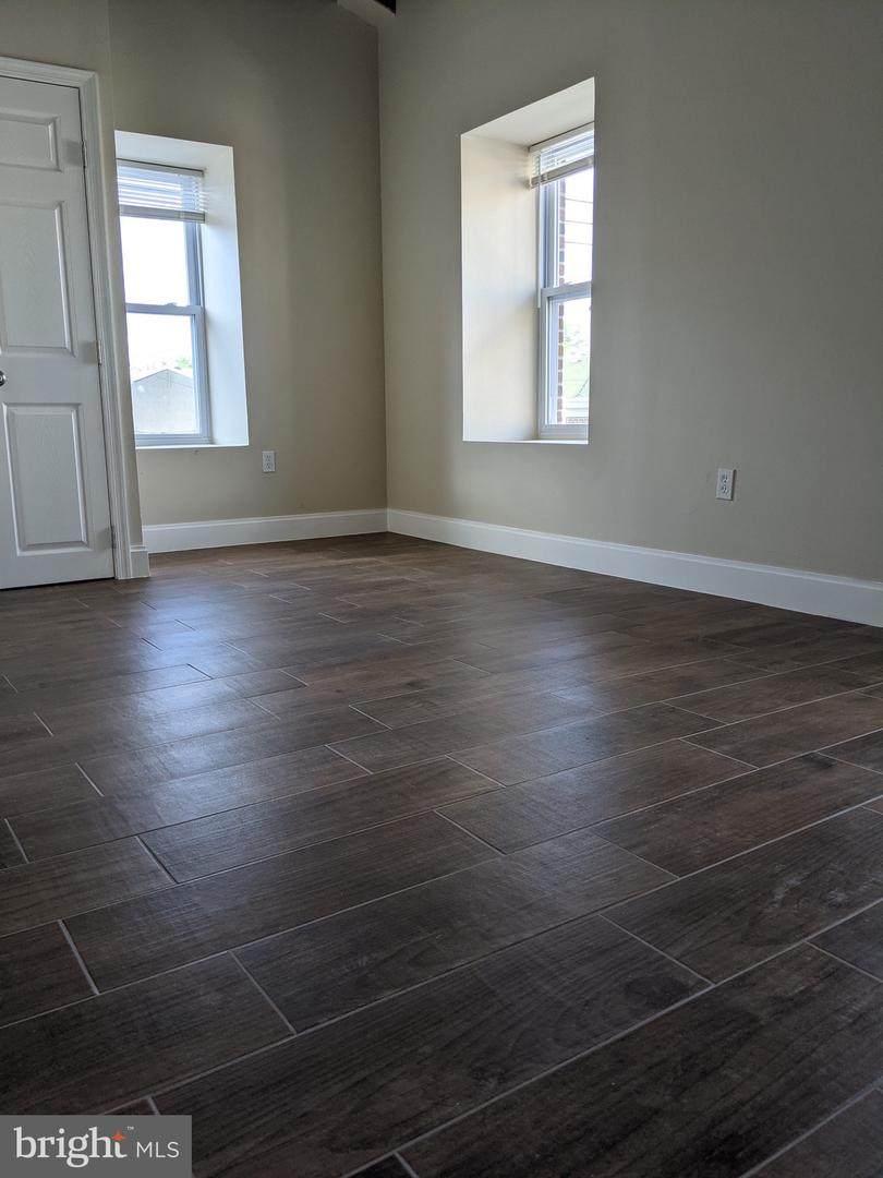 616 11TH Street - Photo 1
