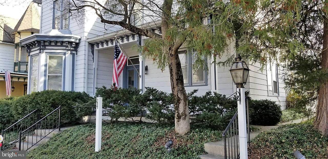 215 Broad Street - Photo 1