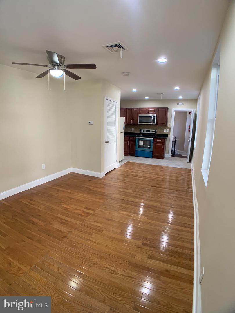 1631 Mount Vernon Street - Photo 1