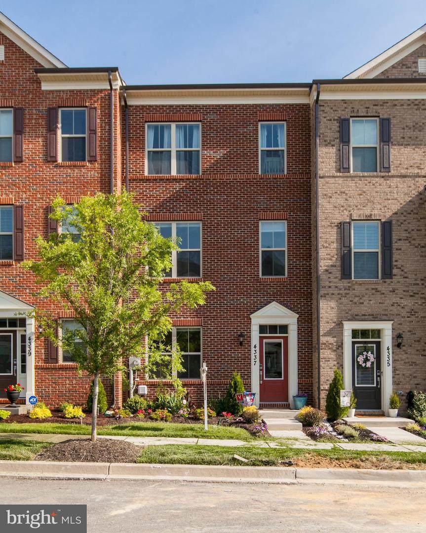4337 Viridian Terrace - Photo 1