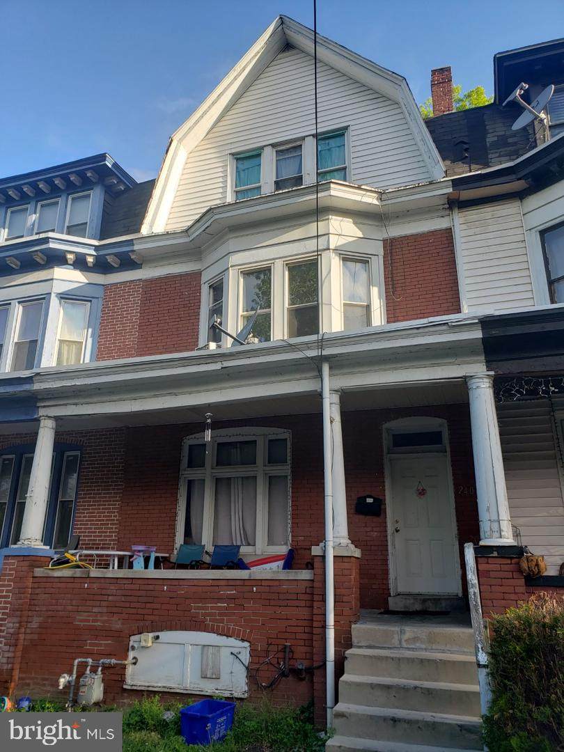 240 Emerald Street - Photo 1