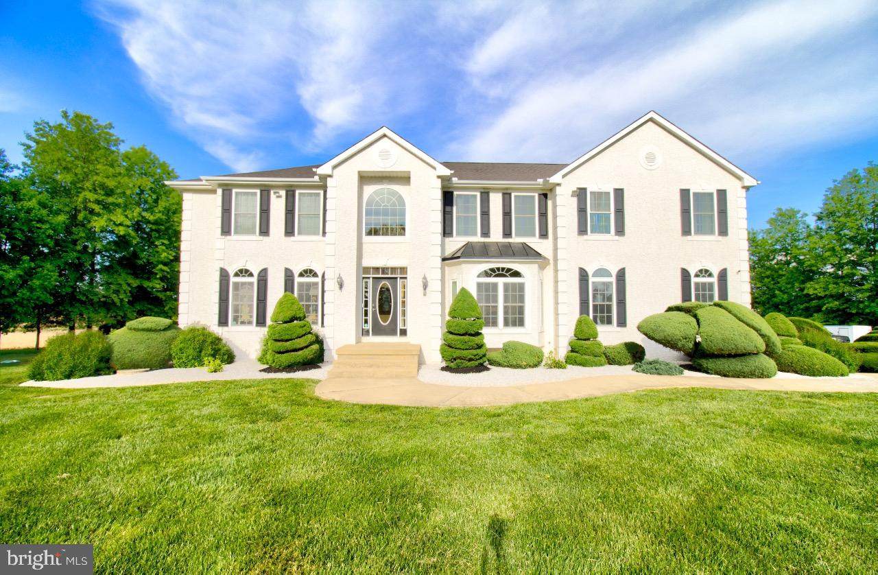 424 Chrome Road - Photo 1