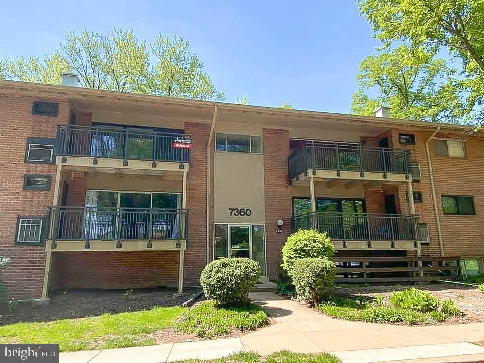 7360 Lee Highway - Photo 1