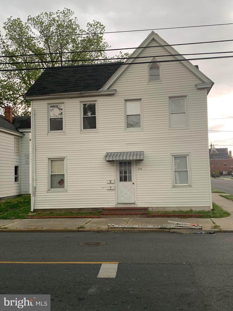 418 Pine Street - Photo 1