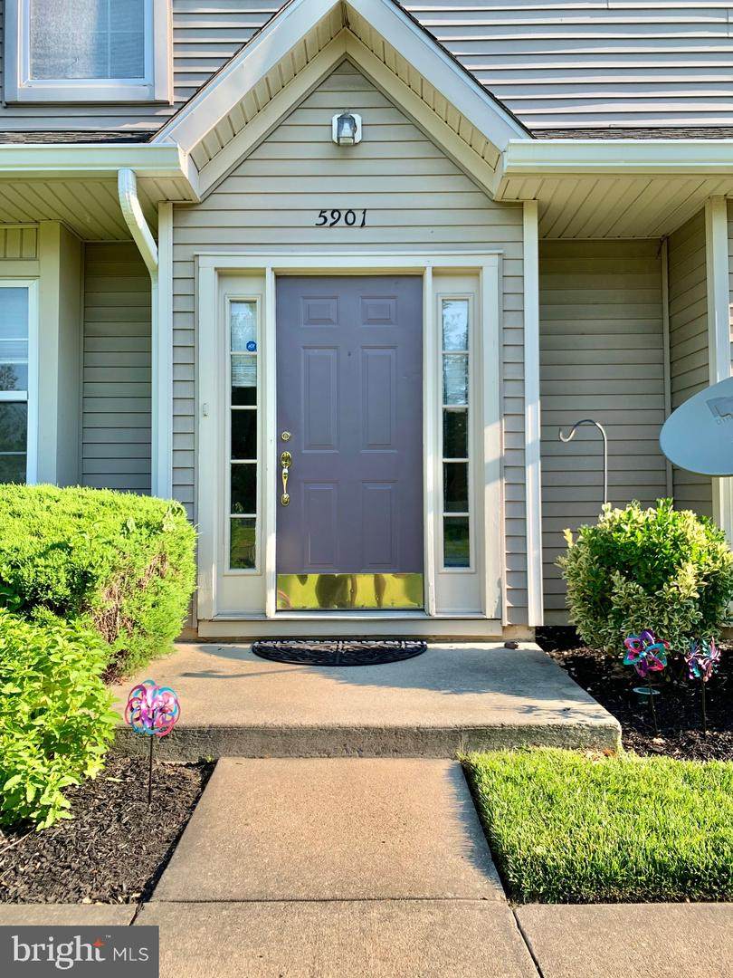 5901 Coventry Way - Photo 1