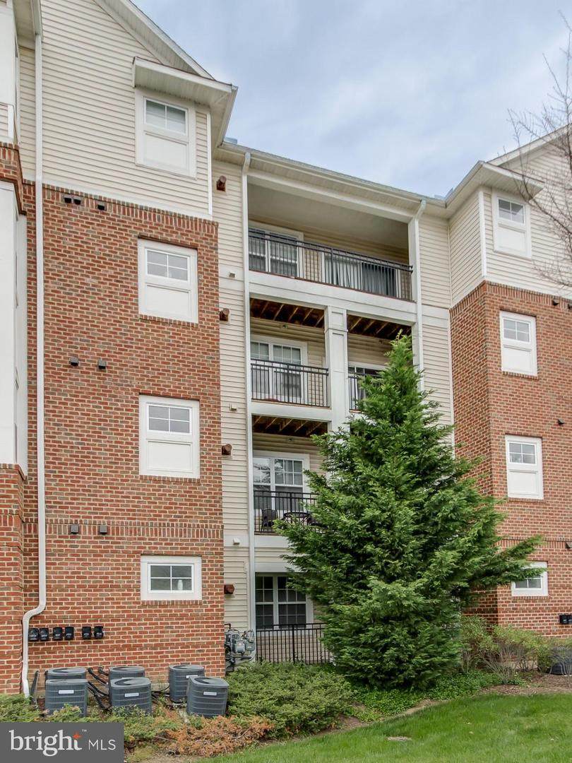 12941 Centre Park Circle - Photo 1