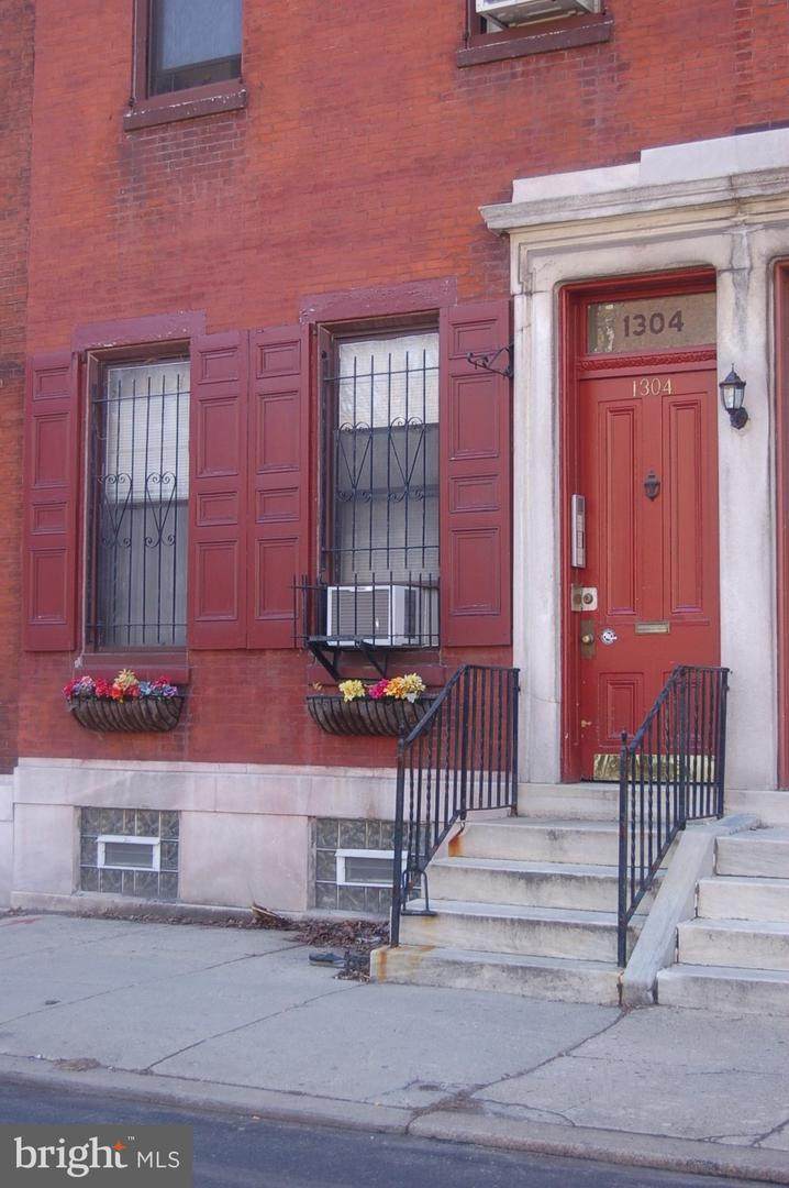 1304 Pine Street - Photo 1