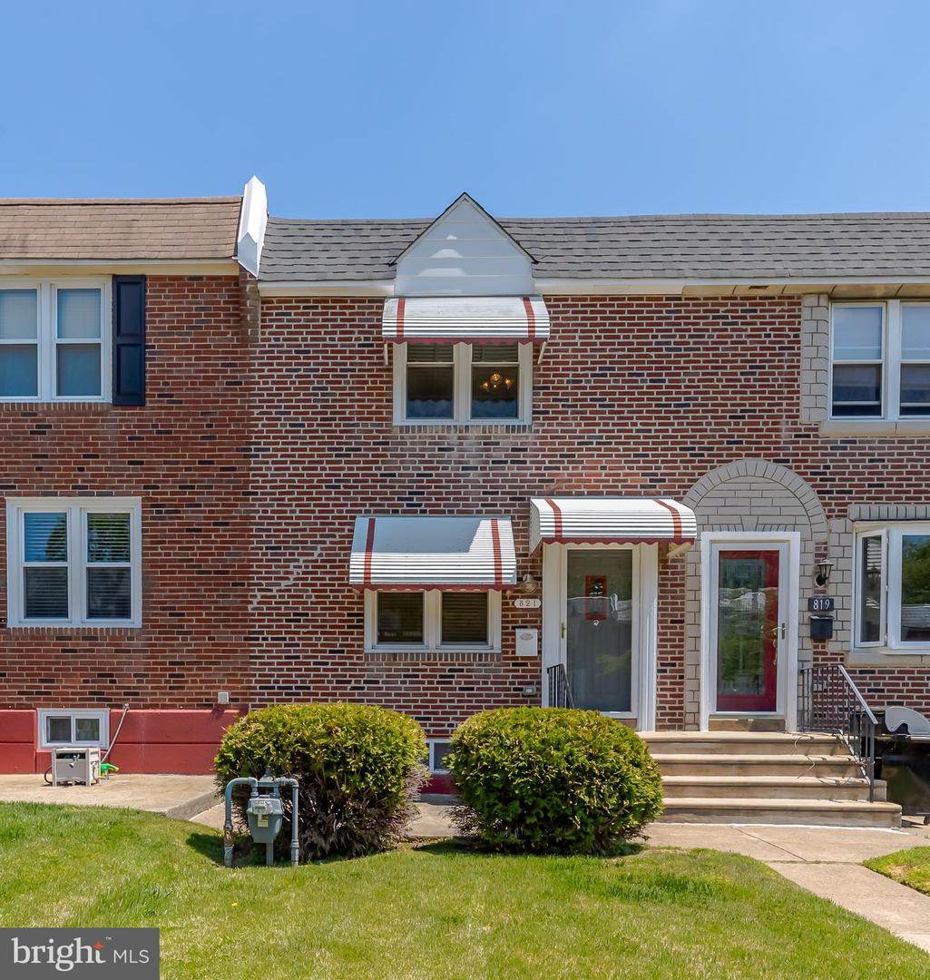 821 Park Drive - Photo 1