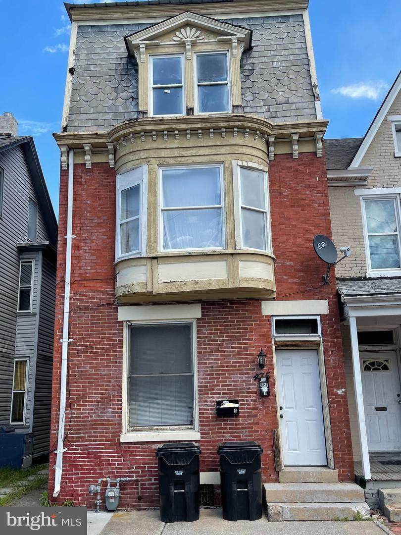 435 14TH Street - Photo 1