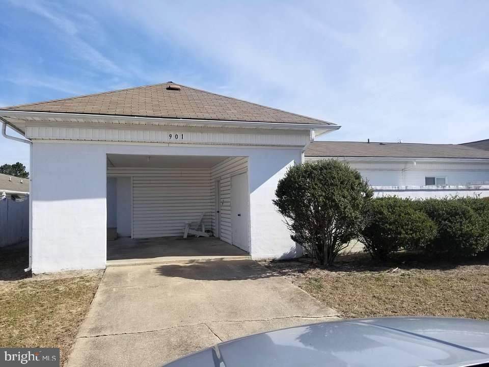 901 Northern Avenue - Photo 1