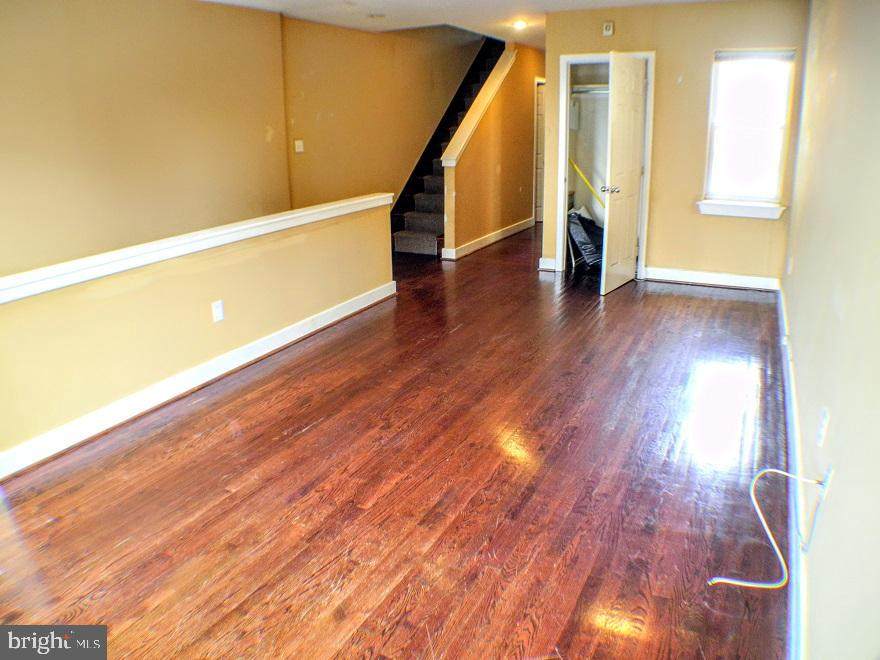 773 20TH Street - Photo 1