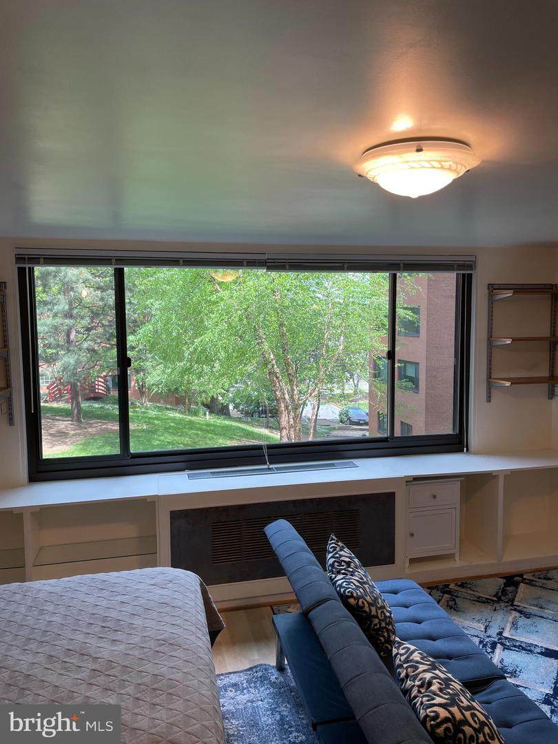 1011 Arlington Boulevard - Photo 1