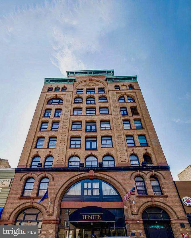 1010 Race Street - Photo 1