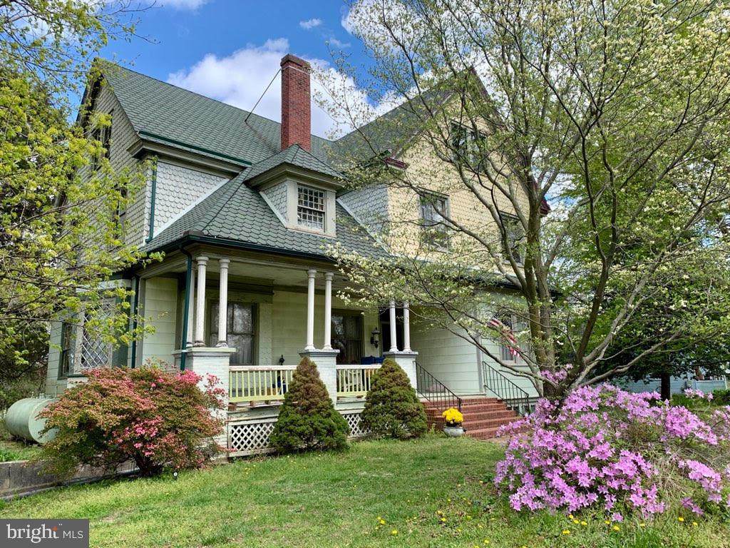 105 Front Street - Photo 1