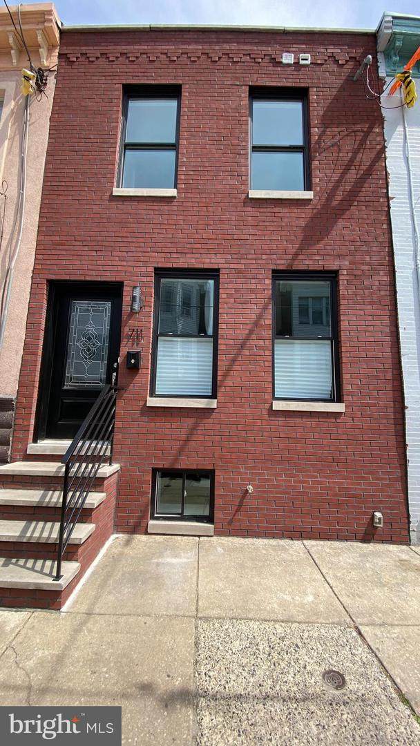 711 Morris Street - Photo 1
