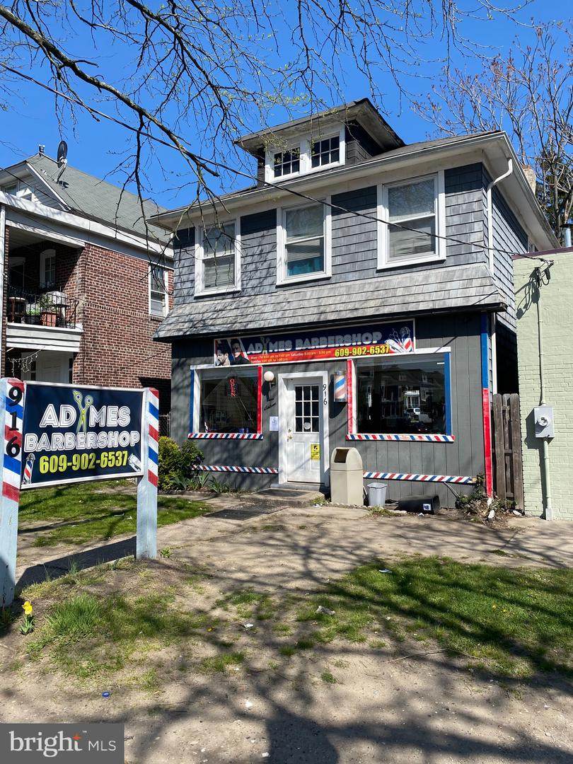916 Hamilton Avenue - Photo 1