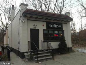 300 Maple Avenue - Photo 1