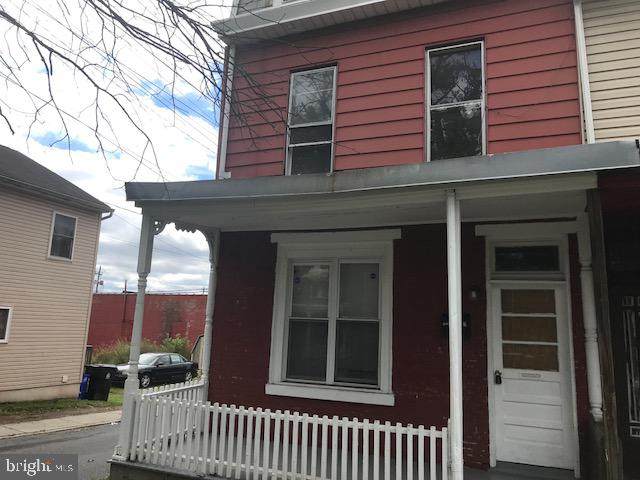 8 18TH Street - Photo 1