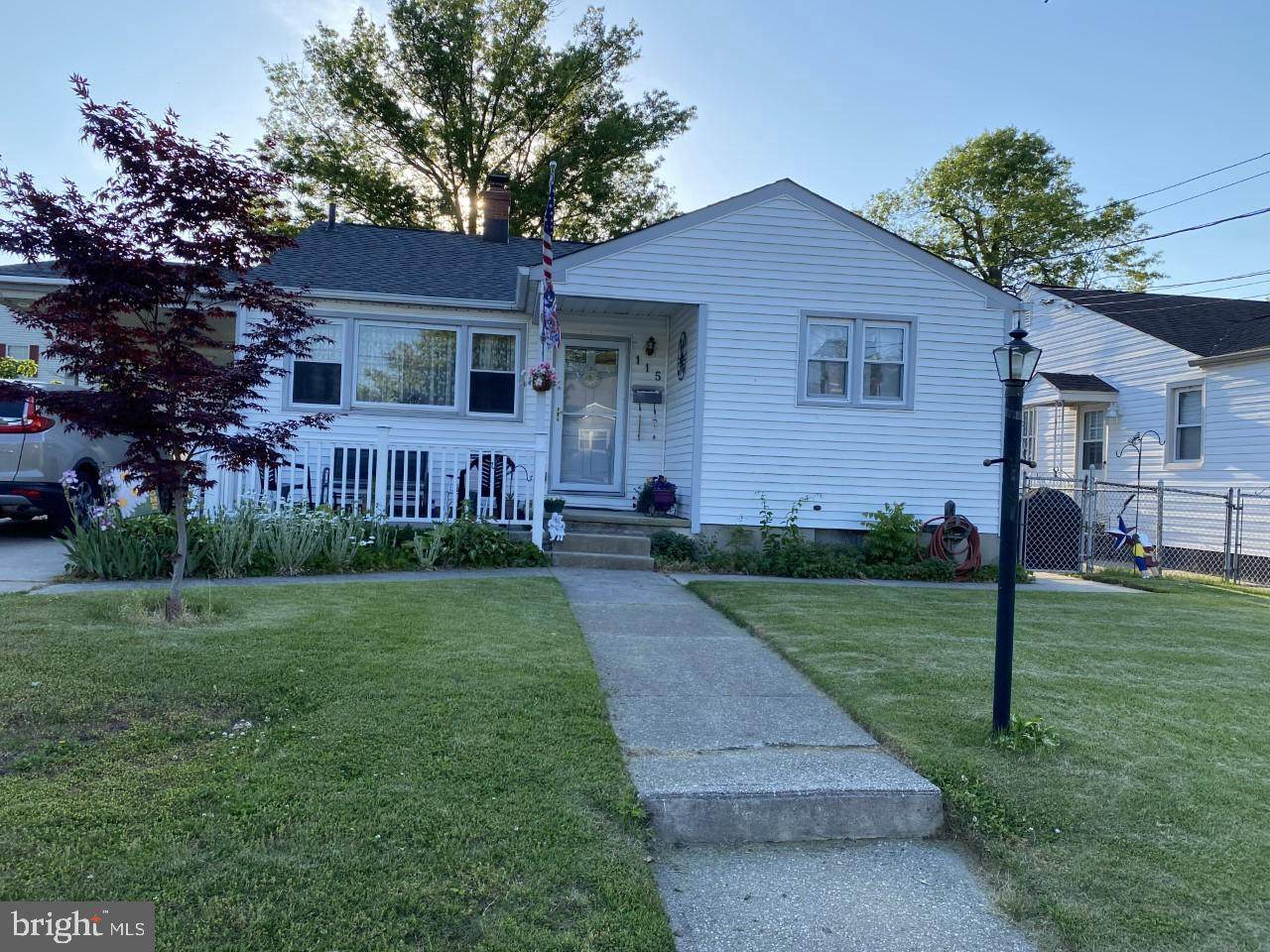 115 Warren Street - Photo 1