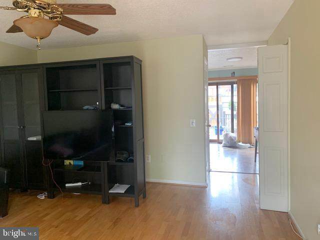 6522 Morning Glen Court - Photo 1