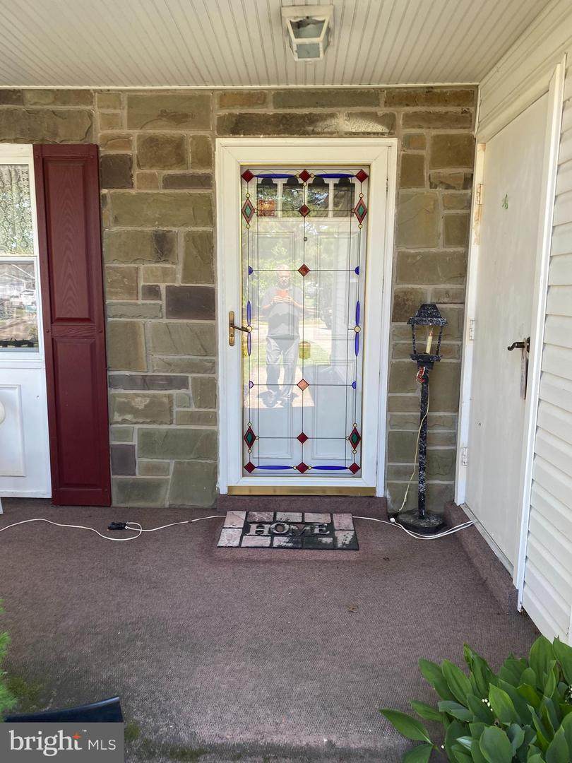 35 Andover Court - Photo 1