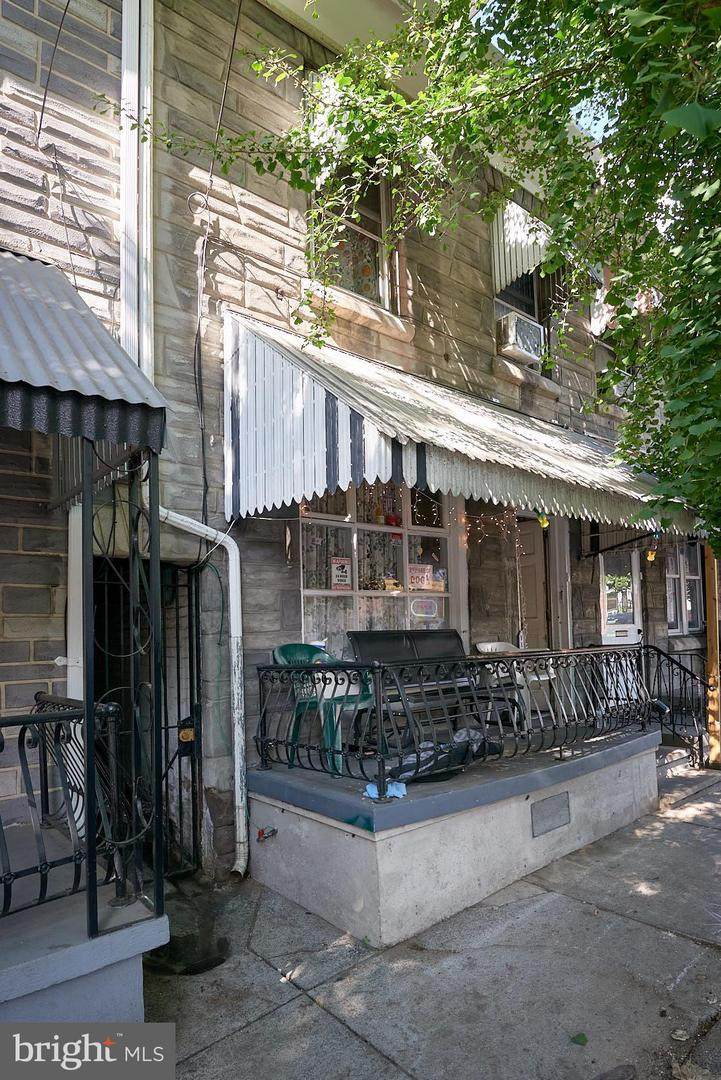 743 Chestnut Street - Photo 1