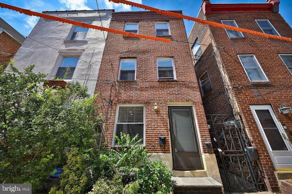 708 Perth Street - Photo 1