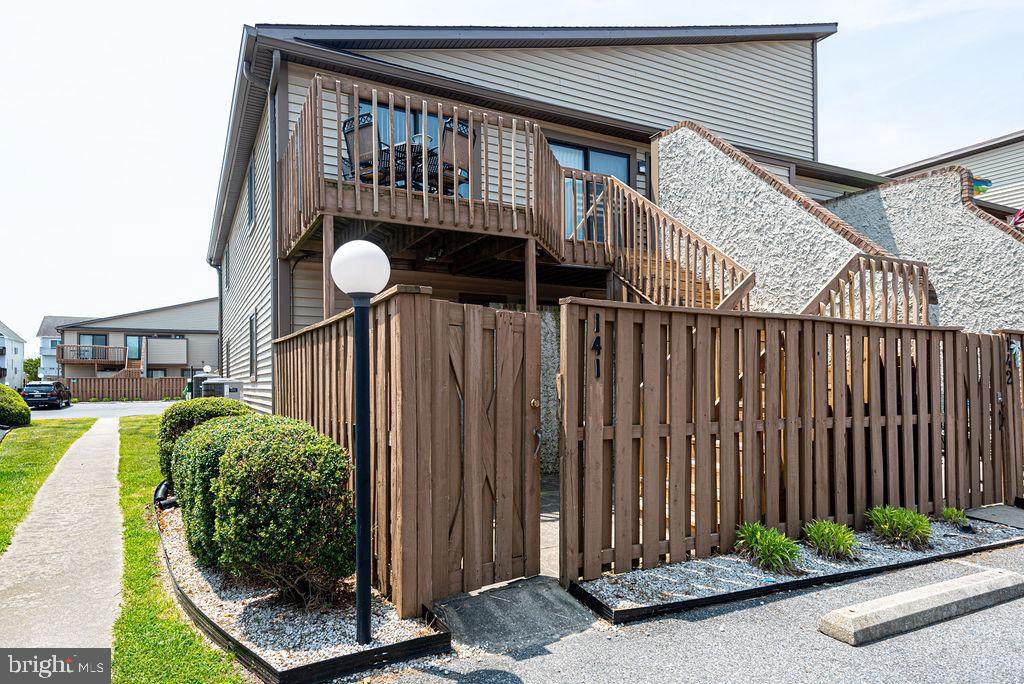 105 120TH Street - Photo 1