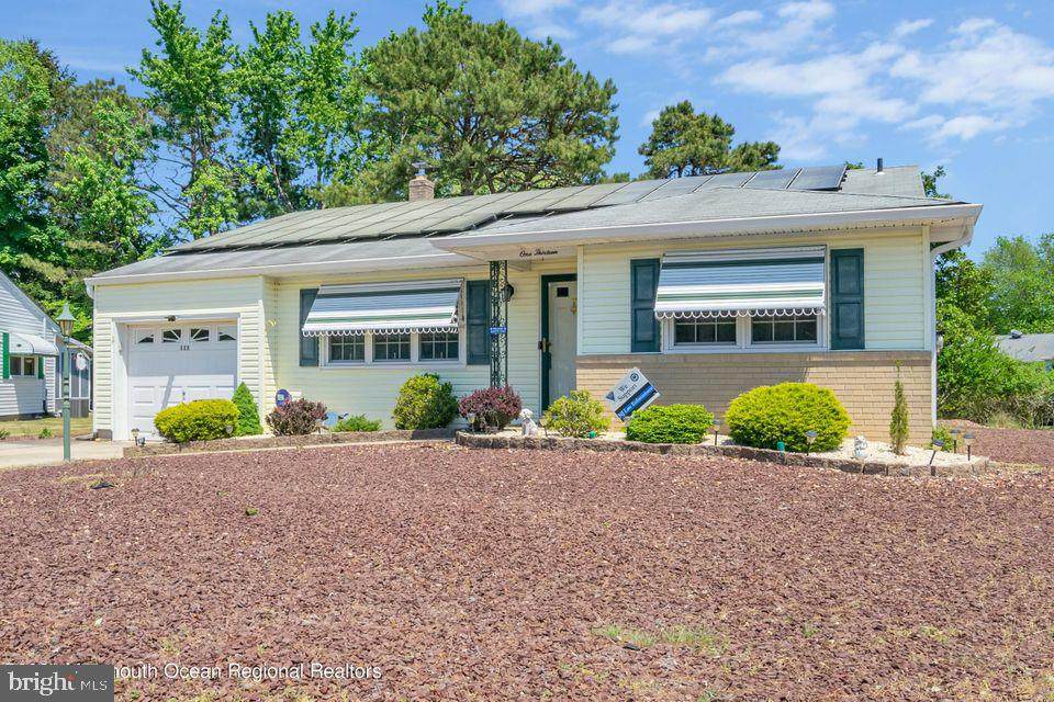 113 Edgewater Court - Photo 1