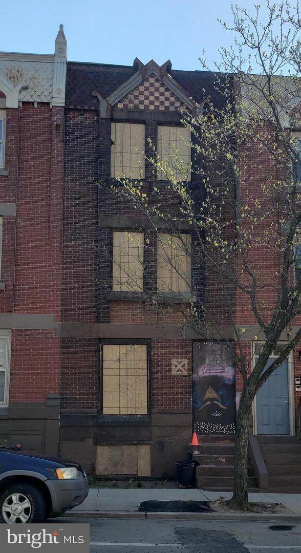 252 Warren Street - Photo 1