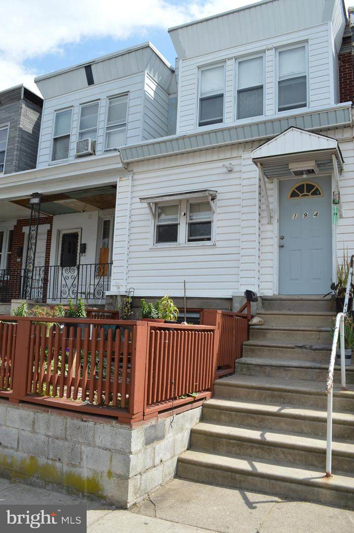 194 Duncannon Avenue - Photo 1