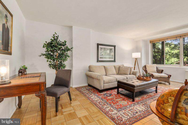 4000 Tunlaw Road - Photo 1