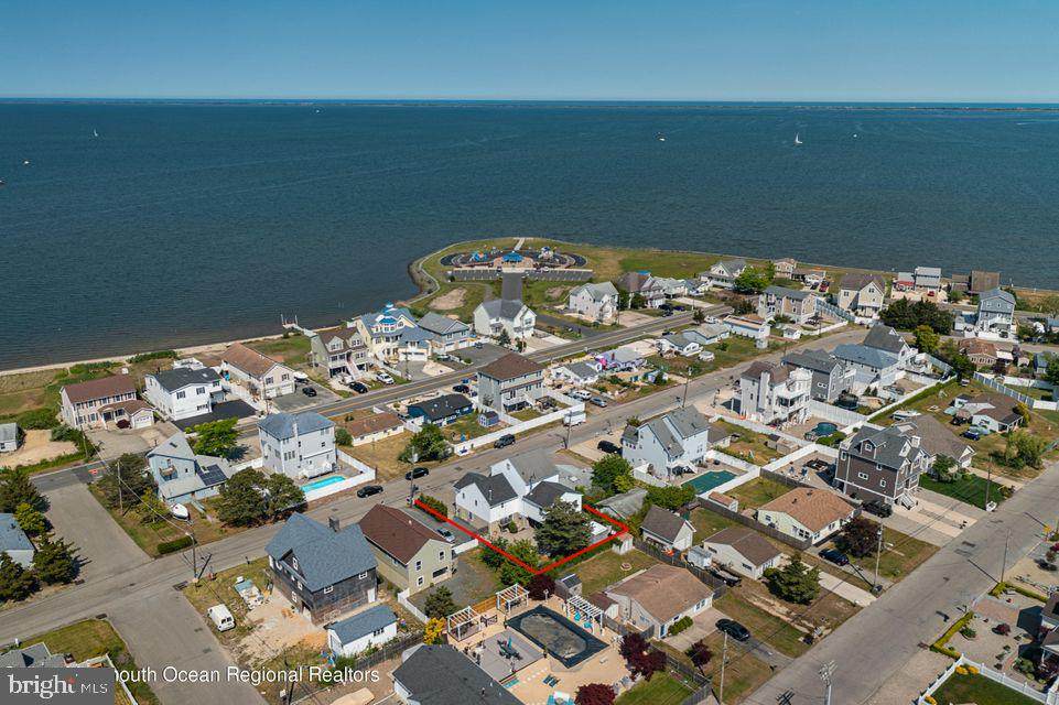 1505 Daytona Road - Photo 1