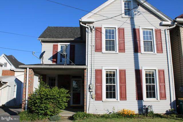 8 Lincoln Avenue - Photo 1