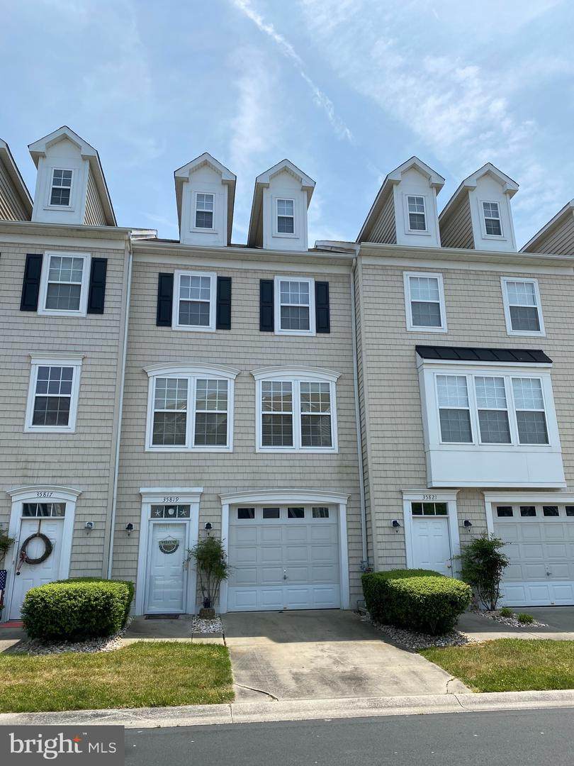 35819 Gloucester Circle - Photo 1