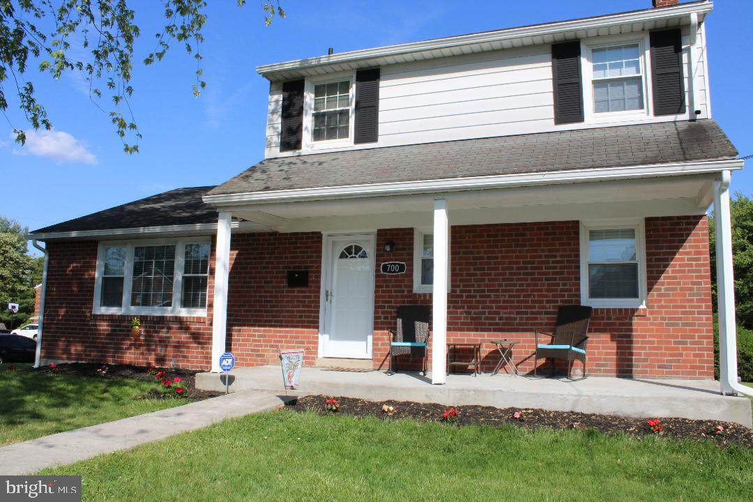 700 Lincoln Drive - Photo 1