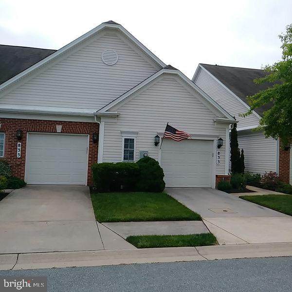 833 Horseshoe Lane - Photo 1